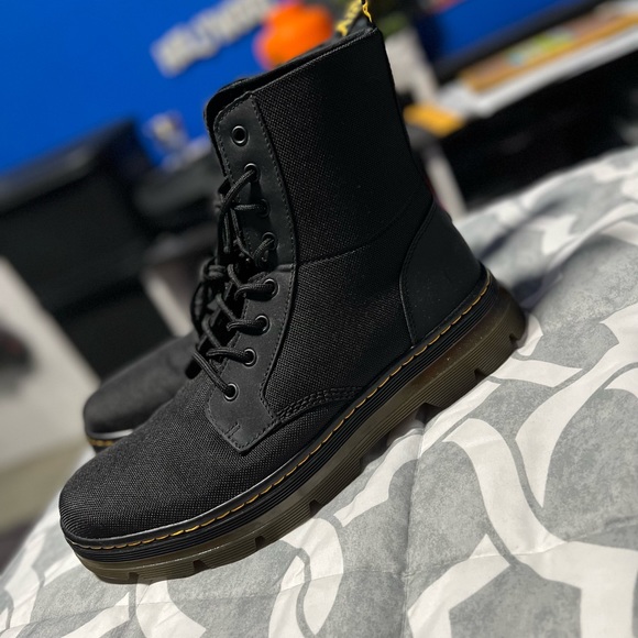 Dr Martins Combat like new - Picture 5 of 5